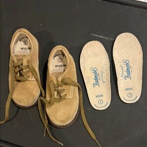 FootMates Dress Shoes with Classic Laces